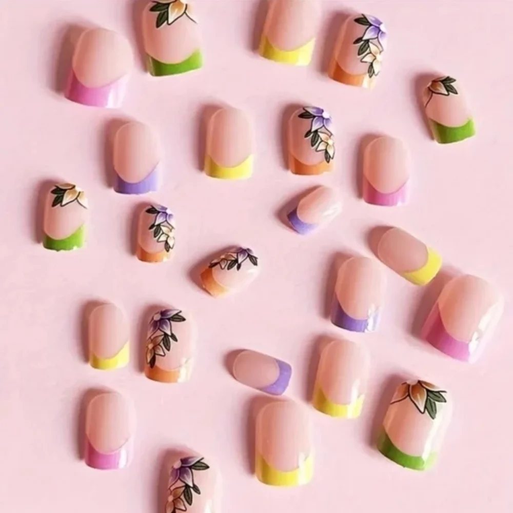 24 Pieces Fake Press On Nails